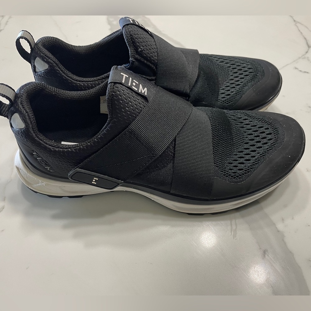 Size 8.5 Tiem slipstar